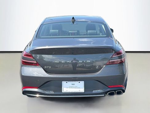 Used 2022 Genesis G70 2.0T RWD image 6