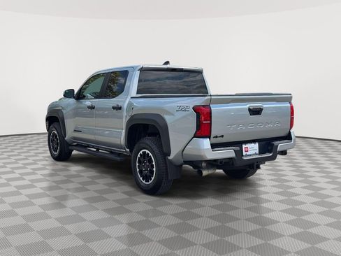 Used 2024 Toyota Tacoma TRD Off-Road AWD/4WD image 5