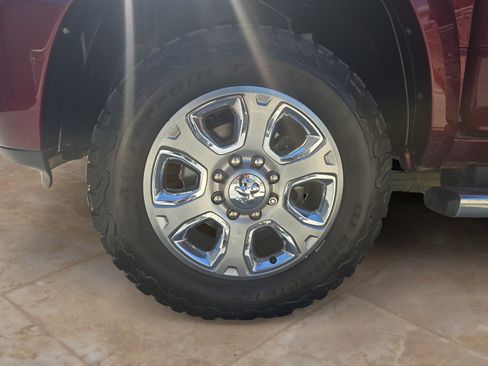Used 2018 RAM 2500 Laramie w/ Sport Appearance Group AWD/4WD image 28
