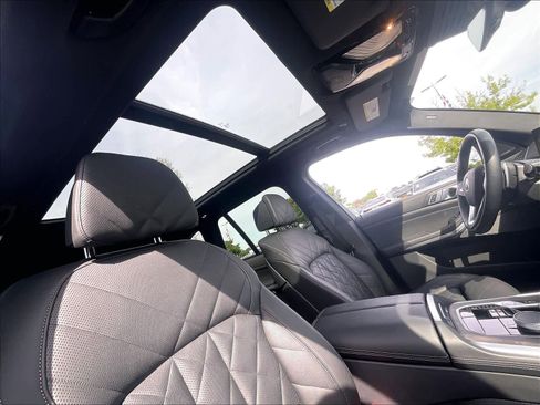 Used 2024 BMW X5 xDrive40i AWD/4WD image 25