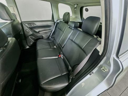 Used 2014 Subaru Forester 2.5i Touring image 31