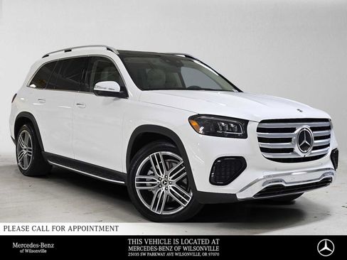 Used 2026 Mercedes-Benz GLS 450 4MATIC image 1