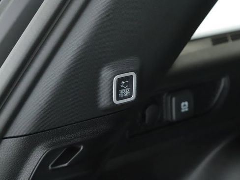 New 2026 Jeep Grand Cherokee Altitude image 19