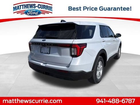 New 2026 Ford Explorer Active RWD image 5