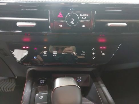 New 2026 Nissan Kicks SR image 20