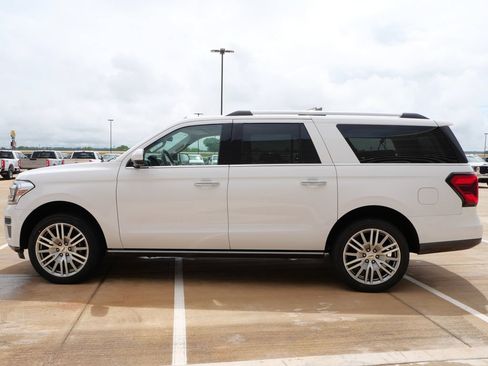 Certified 2024 Ford Expedition Max Limited AWD/4WD image 3