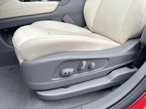 New 2026 Cadillac XT5 Premium Luxury w/ Driver Assist Package FWD image 19