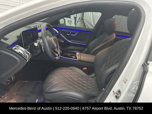 Used 2025 Mercedes-Benz S 580 4MATIC Sedan image 19