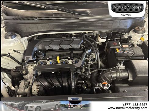 Used 2025 Hyundai Venue SEL FWD image 7