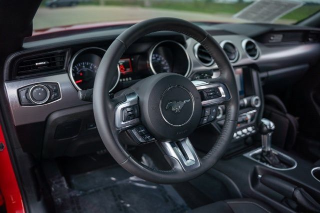 Used 2020 Ford Mustang GT RWD image 13