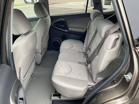 Used 2010 Toyota RAV4 4WD image 23