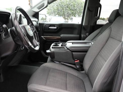 Used 2021 Chevrolet Silverado 1500 LT AWD/4WD image 13