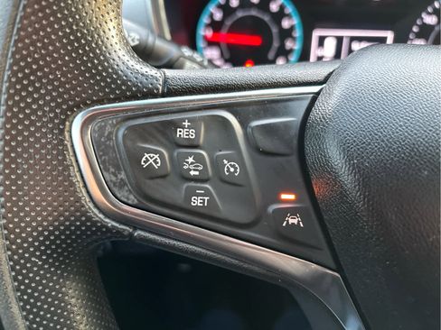 Used 2020 Chevrolet Equinox LS image 27