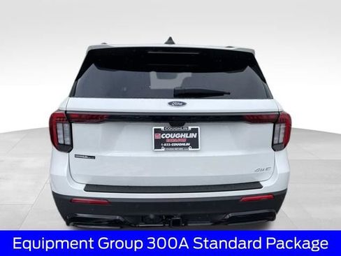 New 2026 Ford Explorer ST-Line w/ ST-Line Street Pack AWD/4WD image 5