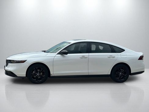 Used 2025 Honda Accord SE image 8