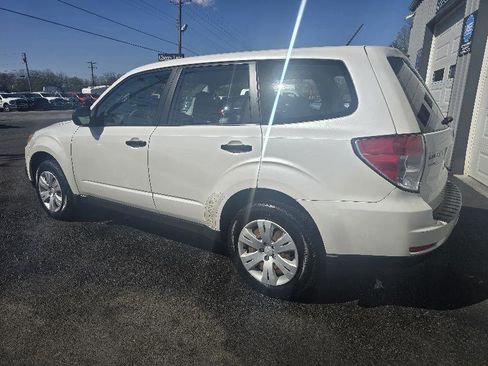 Used 2010 Subaru Forester 2.5X w/ Popular Equipment Group 1A AWD/4WD image 4