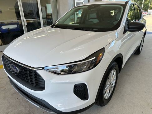 New 2026 Ford Escape Active image 3