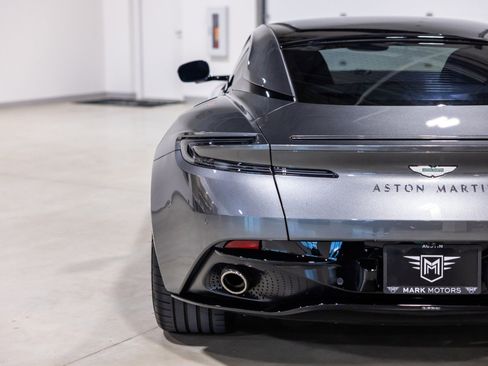 Used 2024 Aston Martin DB12 Coupe image 14
