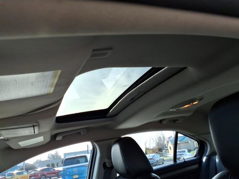 Used 2012 Ford Taurus SEL image 11