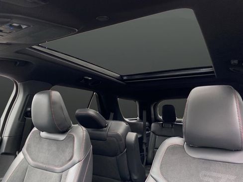 New 2026 Ford Explorer ST w/ Sun And Sound Package image 7