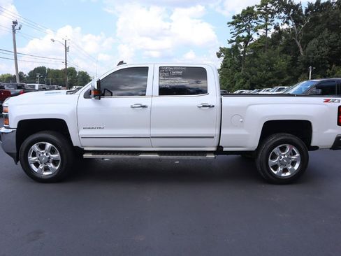 Used 2018 Chevrolet Silverado 2500 LTZ w/ Duramax Plus Package AWD/4WD image 6