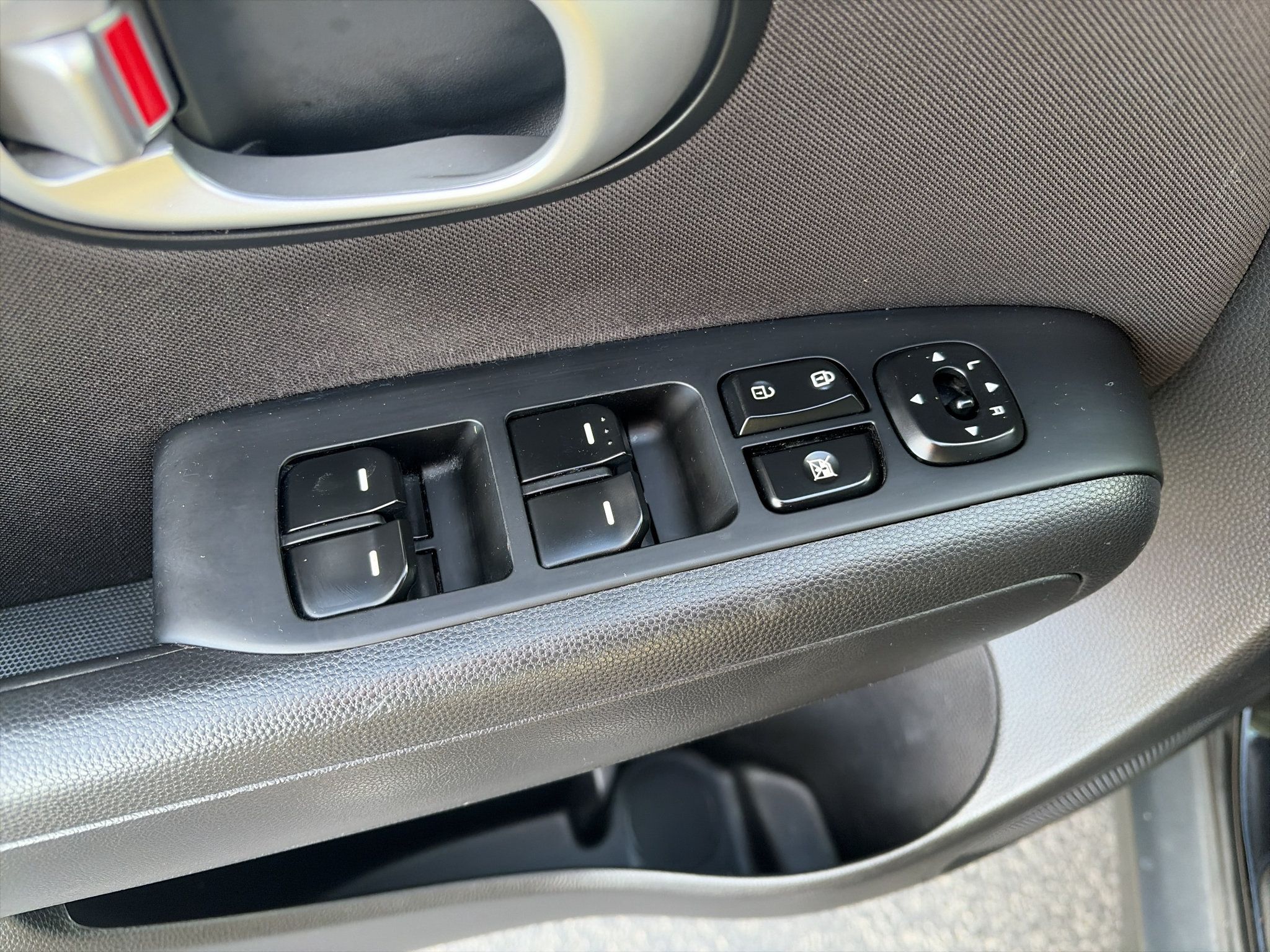 Used 2016 Kia Soul FWD image 19