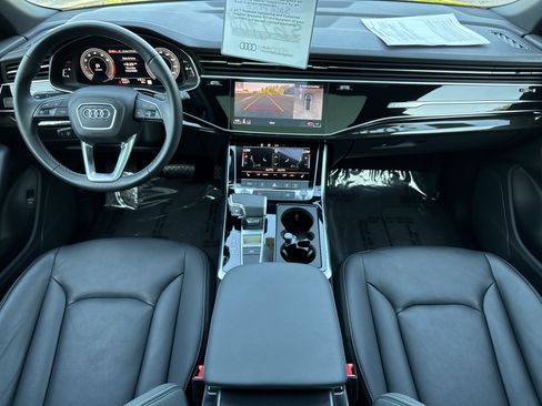 Used 2025 Audi Q8 Premium AWD/4WD image 12