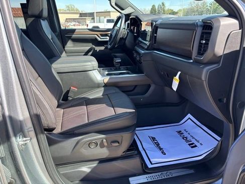 Certified 2024 Chevrolet Silverado 1500 High Country w/ Technology Package AWD/4WD image 24