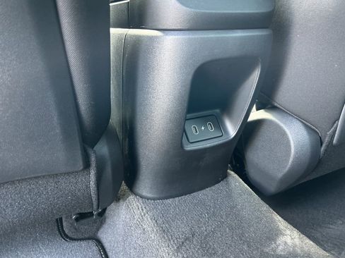 Used 2025 Hyundai Elantra Sport image 23