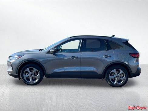 Used 2025 Ford Escape ST-Line FWD image 3