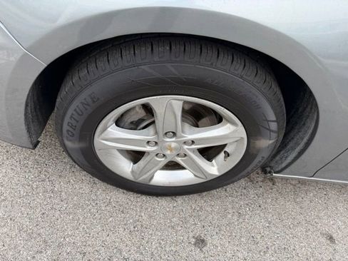 Used 2024 Chevrolet Malibu LT image 11