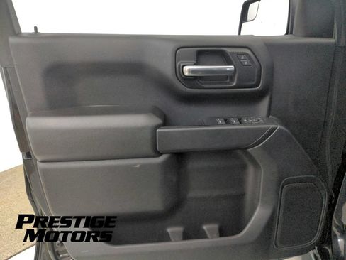 Used 2019 Chevrolet Silverado 1500 Custom w/ Custom Value Package AWD/4WD image 24