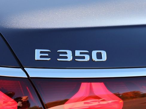 New 2026 Mercedes-Benz E 350 4MATIC Sedan image 8