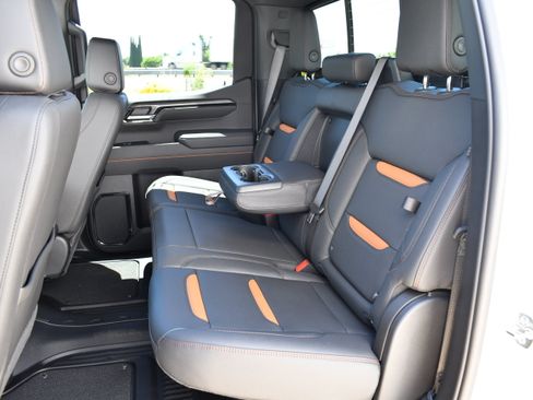 New 2026 GMC Sierra 1500 AT4 w/ AT4 Premium Package AWD/4WD image 27