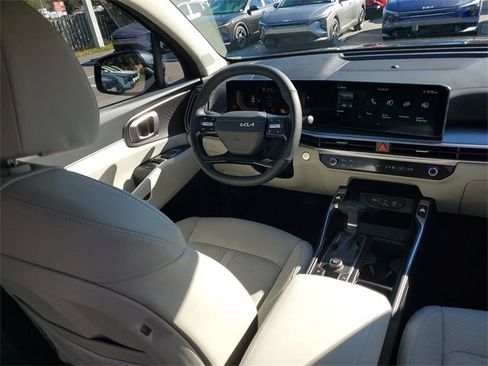 New 2026 Kia Sorento S w/ S Panoramic Sunroof Package image 13