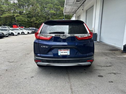 Used 2017 Honda CR-V LX image 3