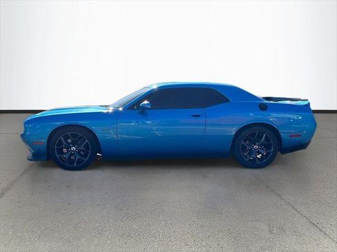 Certified 2019 Dodge Challenger R/T w/ Cold Weather Group RWD image 3