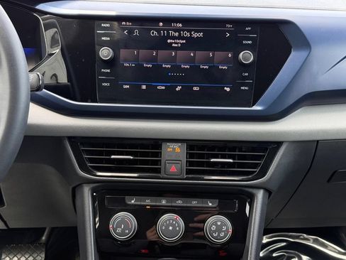 Certified 2023 Volkswagen Taos SE AWD/4WD image 12