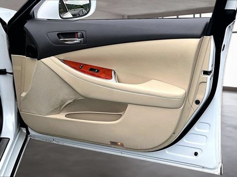 Used 2011 Lexus ES 350 FWD image 23