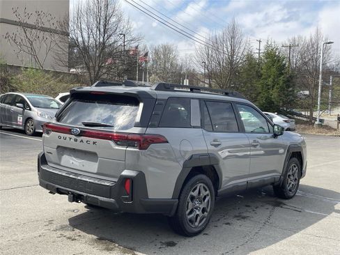 Used 2026 Subaru Outback Premium image 5