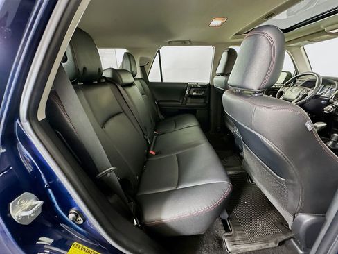 Certified 2023 Toyota 4Runner TRD Off-Road Premium w/ Moonroof Package AWD/4WD image 28