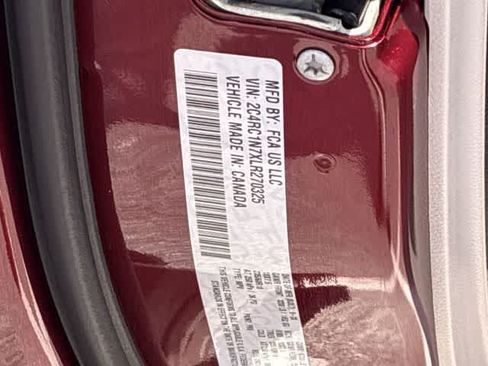 Used 2020 Chrysler Pacifica Limited w/ Advanced Safetytec Group FWD image 37