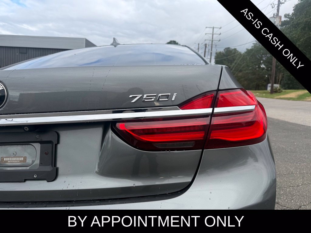 Used 2017 BMW 750i RWD image 6