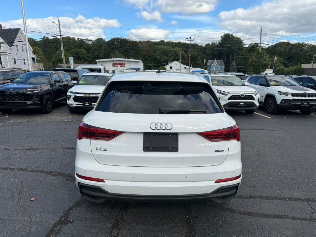 Used 2025 Audi Q3 2.0T Premium AWD/4WD image 3