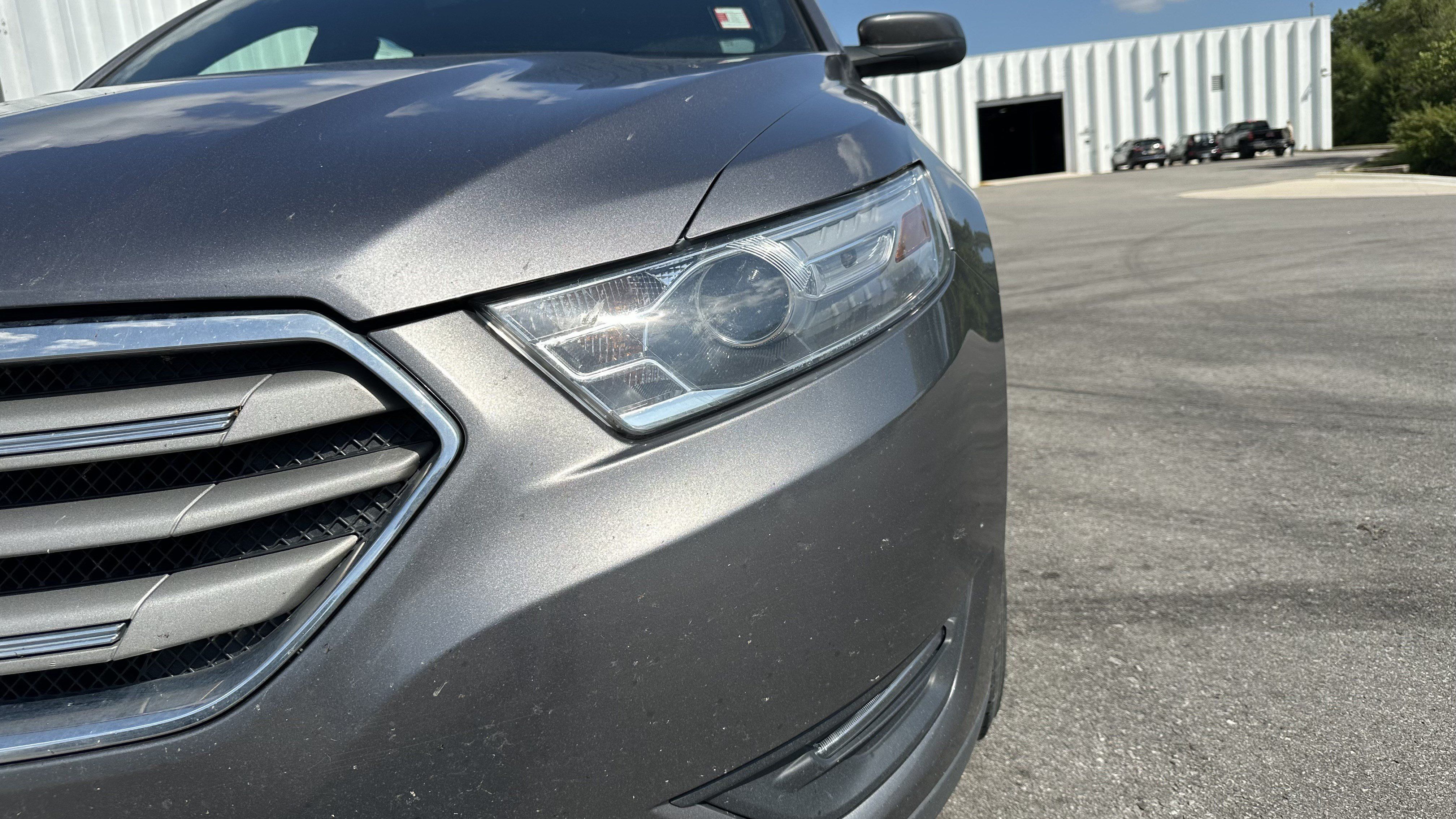 Used 2013 Ford Taurus SEL FWD image 6