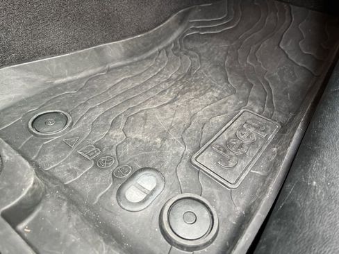 Used 2021 Jeep Wrangler Rubicon image 50