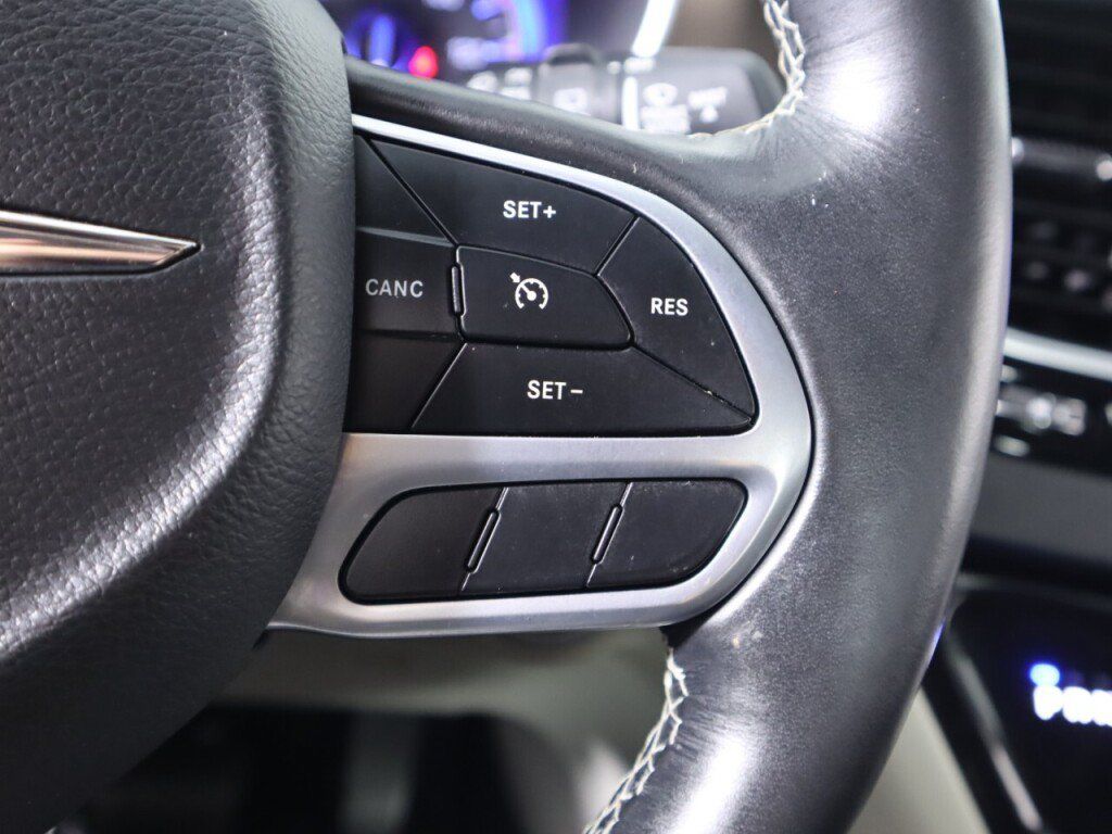 Used 2021 Chrysler Voyager LX w/ Cold Weather Group FWD image 13