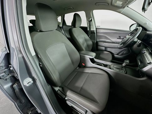 Used 2024 Hyundai Kona SEL image 29