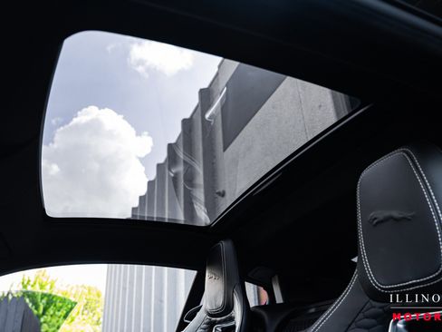 Used 2021 Jaguar F-TYPE R-Dynamic image 30