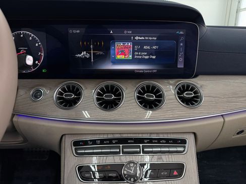 Used 2020 Mercedes-Benz E 450 Cabriolet image 30